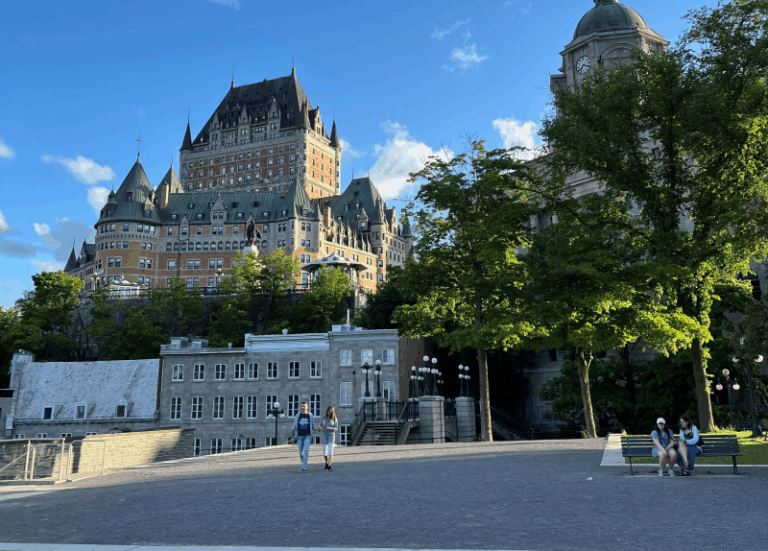 Buildings and people walking around old Quebec